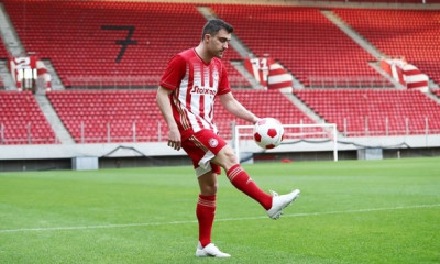 Ολυμπιακός: Τότε κάνει ντεμπούτο ο Παπασταθόπουλος (photos)