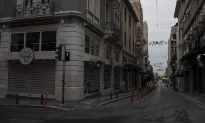 Προς νέο σκληρό lockdown η Αττική: Εισήγηση «βόμβα» των ειδικών να χαρακτηριστεί «κόκκινη»