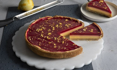 Άκης Πετρετζίκης: Τάρτα με λεμόνι και raspberries