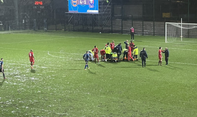 Πανικός στη Γαλλία! Τερματοφύλακας κατέρρευσε την ώρα του αγώνα