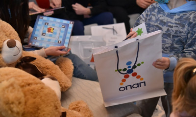 Ευχές και 5.034 δώρα στα παιδιά από τα Ευχοστολίδια