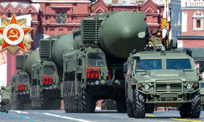 ΗΠΑ: Επεκτείνουν τη Συνθήκη START με τη Ρωσία για τον έλεγχο των πυρηνικών