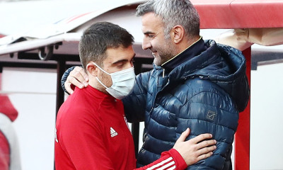 Ολυμπιακός-Παναιτωλικός: Συνάντηση «γιγάντων» - Η αγκαλιά του δάσκαλου στον μαθητή (photos)