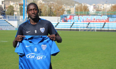 Ιωνικός: Στα «κυανόλευκα» και ο Νιάσε