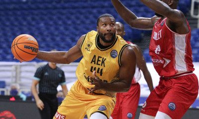 ΑΕΚ: Ο Παπαθεοδώρου «κόβει» τελικά τον Σλότερ!