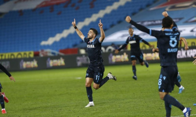 Τραμπζονσπόρ: «Τρελάθηκαν» με το… ιερό γκολ του Μπακασέτα (photos+video)