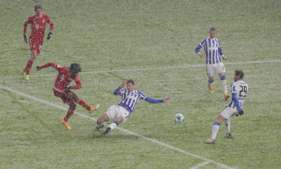 Bundesliga: Αντίδραση Μπάγερν στο Βερολίνο (photos+video)