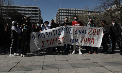 Συλλαλητήριο στο Σύνταγμα για την επανέναρξη του ερασιτεχνικού αθλητισμού (photos)