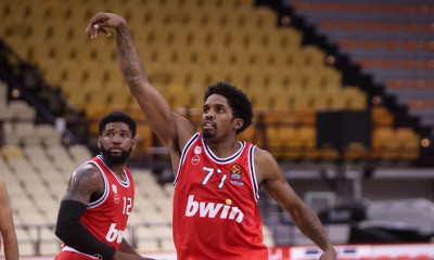 Ολυμπιακός: Επιβράβευση σε ΜακΚίσικ - Νέο συμβόλαιο ο Αμερικανός (photos)