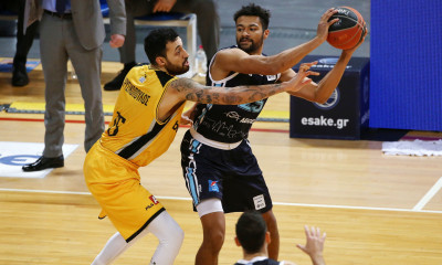 Κολοσσός: Αμφίβολοι Γκόινς-Καμαριανός με Προμηθέα