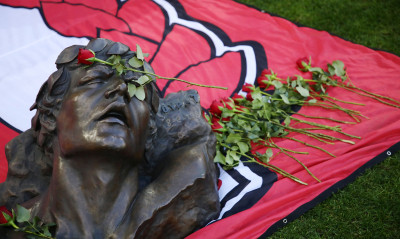 Ολυμπιακός: Συγκινητικό μήνυμα Ερασιτέχνη για τα θύματα της Θύρας 7 - Τι έγραψαν ΠΑΕ και ΚΑΕ