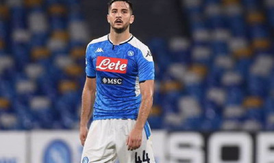 Πλήγμα στη Νάπολι - Νοκ άουτ ο Μανωλάς