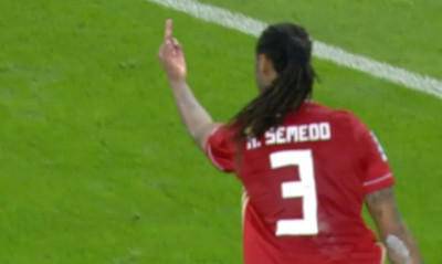 Παναθηναϊκός-Ολυμπιακός: Ξεκάθαρος ο Βαρούχας - Έπρεπε να αποβληθούν Σεμέδο και Μασούρας (audio)