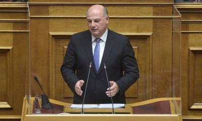 Συνεπιμέλεια: Ποιοι και γιατί πιέζουν τον Τσιάρα να «παγώσει» το νομοσχέδιο;