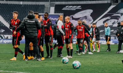 Bundesliga: Στην τρίτη θέση η Άιντραχτ, μετά την ισοπαλία στο ντέρμπι (videos+photos)