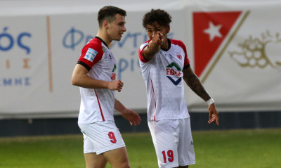 ΟΦΗ-Βόλος 1-2: Τον έπιασε... πελάτη και τον βάζει σε μπελάδες (videos)