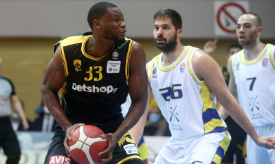 ΑΕΚ: Εκτός προπονήσεων ο Μόουζες