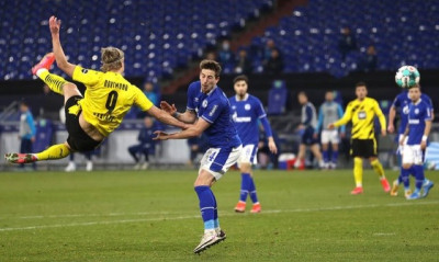 Μέγας είσαι Χάαλαντ: Μυθικό γκολ κόντρα στην Σάλκε (video+photos)