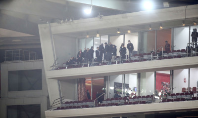 Ολυμπιακός-Άρης: Αιμόφυρτος επίσημος που ξυλοκοπήθηκε από 10-15 άτομα στο Καραϊσκάκη!