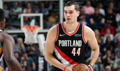 Χεζόνια: Το κάρφωμα μπροστά στον Αντετοκούνμπο και η τρέλα με Διαμαντίδη (videos)