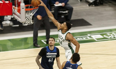 NBA: Ασταμάτητος Γιάννης οδηγεί τους Μπακς (video+photos)