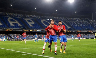 Νάπολι - Γρανάδα 2-1: Γλυκιά ήττα και πρόκριση