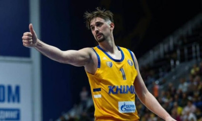 Χίμκι: Με… μισή ομάδα