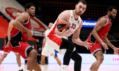 ΤΣΣΚΑ: Στο ΣΕΦ με Μιλουτίνοφ για ξεμούδιασμα (vid)