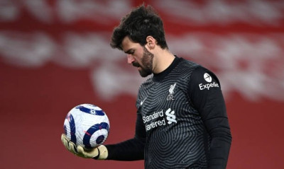 Τραγική φιγούρα ο Άλισον - Δεν μπορεί να πάει στην κηδεία του πατέρα του