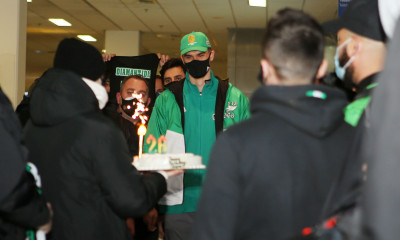 Παναθηναϊκός ΟΠΑΠ: Τα δύο συγκλονιστικά video από την άφιξη Χεζόνια