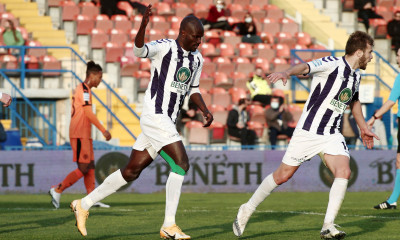 Απόλλων Σμύρνης-ΟΦΗ: Φωτιά στο ημίωρο, άνοιξε το σκορ Ντάουντα, απάντησε ο Στάρτζεον (video)