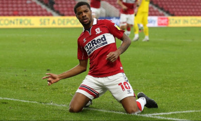 Προβληματισμός για Άκπομ: «Είναι σκιά του εαυτού του»