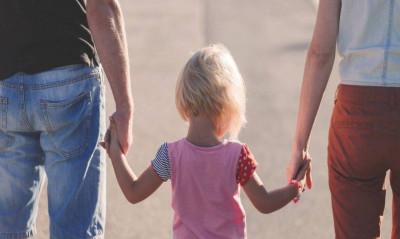 Συνεπιμέλεια: Επιστολή των Ενεργών Μπαμπάδων στον Πρωθυπουργό - «Προστατέψτε τα παιδιά»