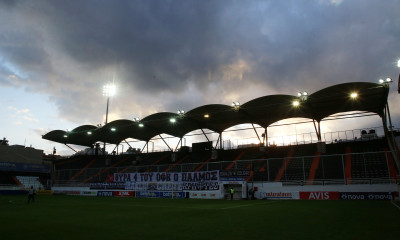 Καζάνι που βράζει ο ΟΦΗ-Μαζεύτηκε κόσμος έξω απ’ τα αποδυτήρια!