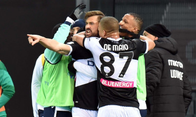 Serie A: Τη νίκησε και την πλησίασε!