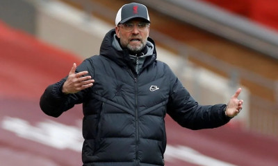 «Τρόμος» στη Λίβερπουλ - «Κρύψτε τον Κλοπ» (photos)