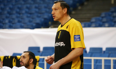 ΑΕΚ: Στέκεται δίπλα στον Ματσιούλις