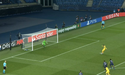 Αποκαλυπτική φωτογραφία: Έπρεπε να επαναληφθεί το πέναλτι του Μέσι - Οργή στο Twitter με το VAR