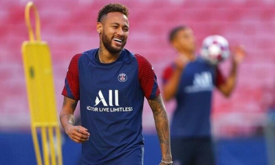 Νεϊμάρ: H... περίεργη στάση που κοιμάται έγινε viral (pic)