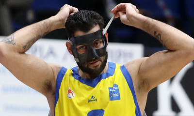 Περιστέρι: Τέλος ο Μπουρούσης