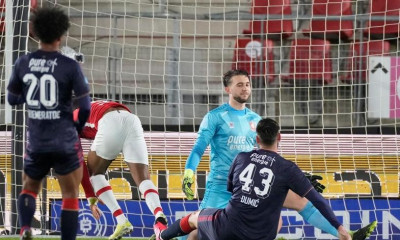 Απίστευτα πράγματα στην Ολλανδία: Τρία αυτογκόλ σε ένα ημίχρονο (video)