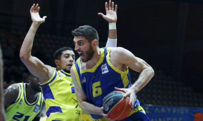 Περιστέρι: Ο Τσαϊρέλης παραδέχθηκε ότι «μας αδίκησε το σκορ, να στρωθούμε στην δουλειά»