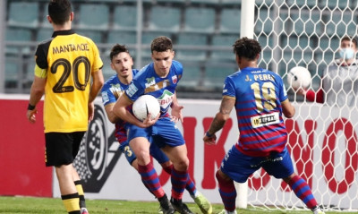 Super League: Σε όλα τα παιχνίδια βασικός ο Δουβίκας