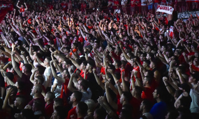 Ολυμπιακός: Επίσκεψη της Θύρας 7 στο Ρέντη - Τα μηνύματα σε παίκτες, Μαρτίνς