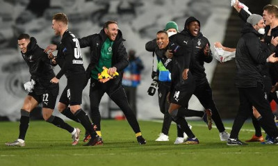 Γερμανία: Έκπληξη από Γκλάντμπαχ - Θρύλος του ποδοσφαίρου ο νέος προπονητής (photos)