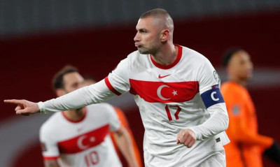 Τουρκία-Ολλανδία: Μπουράκ Γιλμάζ και στο καναβάτσο η Ολλανδία! (Videos)