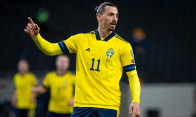 Προκριματικά Μουντιάλ: «Μαγεία» από Ιμπραΐμοβιτς - Μοίρασε ασίστ δίχως να κοιτάει (video)