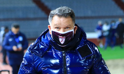 Βολές Κούγια για Γκούμα για την Ελπίδων: «Είναι δυνατόν να μην ξεκινάς τον Πινακά;»