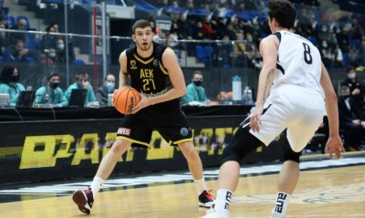 AEK-Ρογκαβόπουλος: «Έχουμε δύο παιχνίδια που πρέπει να τα κερδίσουμε»