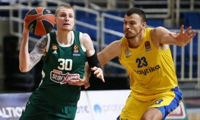 Ουάιτ: «Σημαντικό παιχνίδι με Μπασκόνια - Χαρούμενοι για Νέντοβιτς»